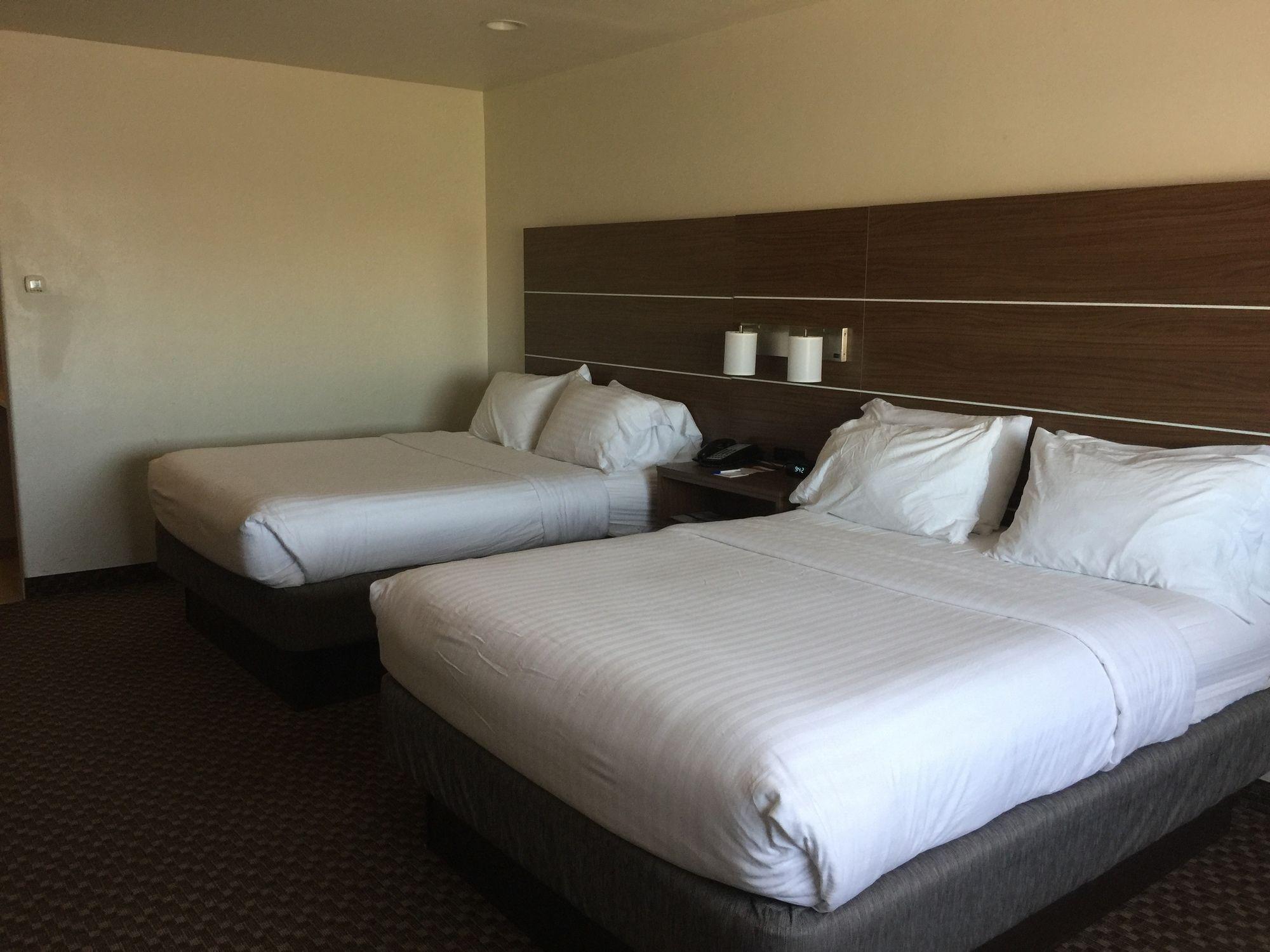 Holiday Inn Express Santa Rosa, an IHG Hotel Exterior foto